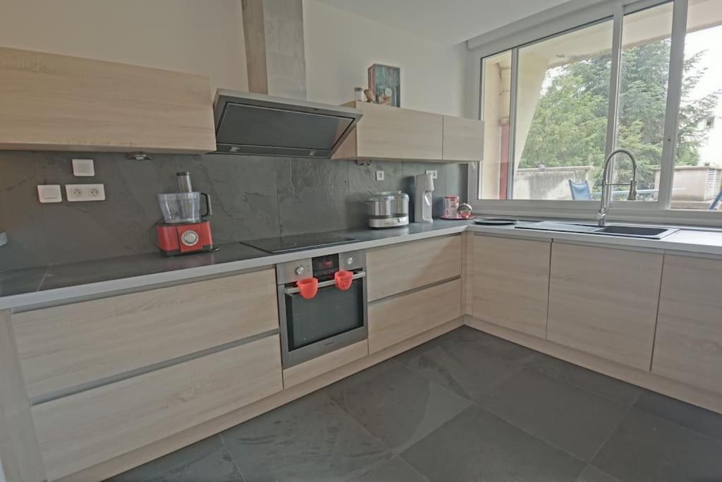 Appartement Esprit Loft Coeur Monplaisir Lione Esterno foto